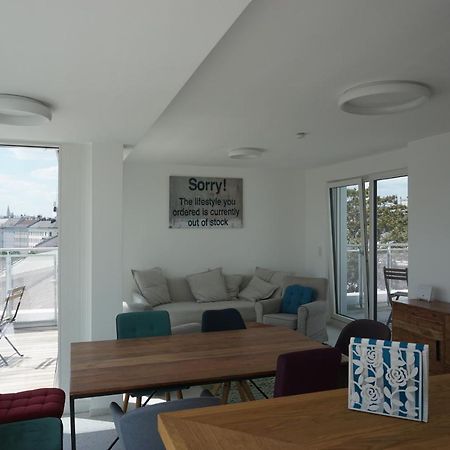 Ferienwohnung Augartenblick Penthauscombo 15/16 - Blick zum Riesenrad Wien Exterior foto