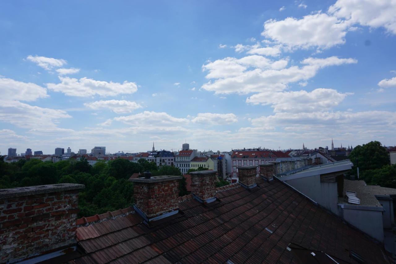 Ferienwohnung Augartenblick Penthauscombo 15/16 - Blick zum Riesenrad Wien Exterior foto