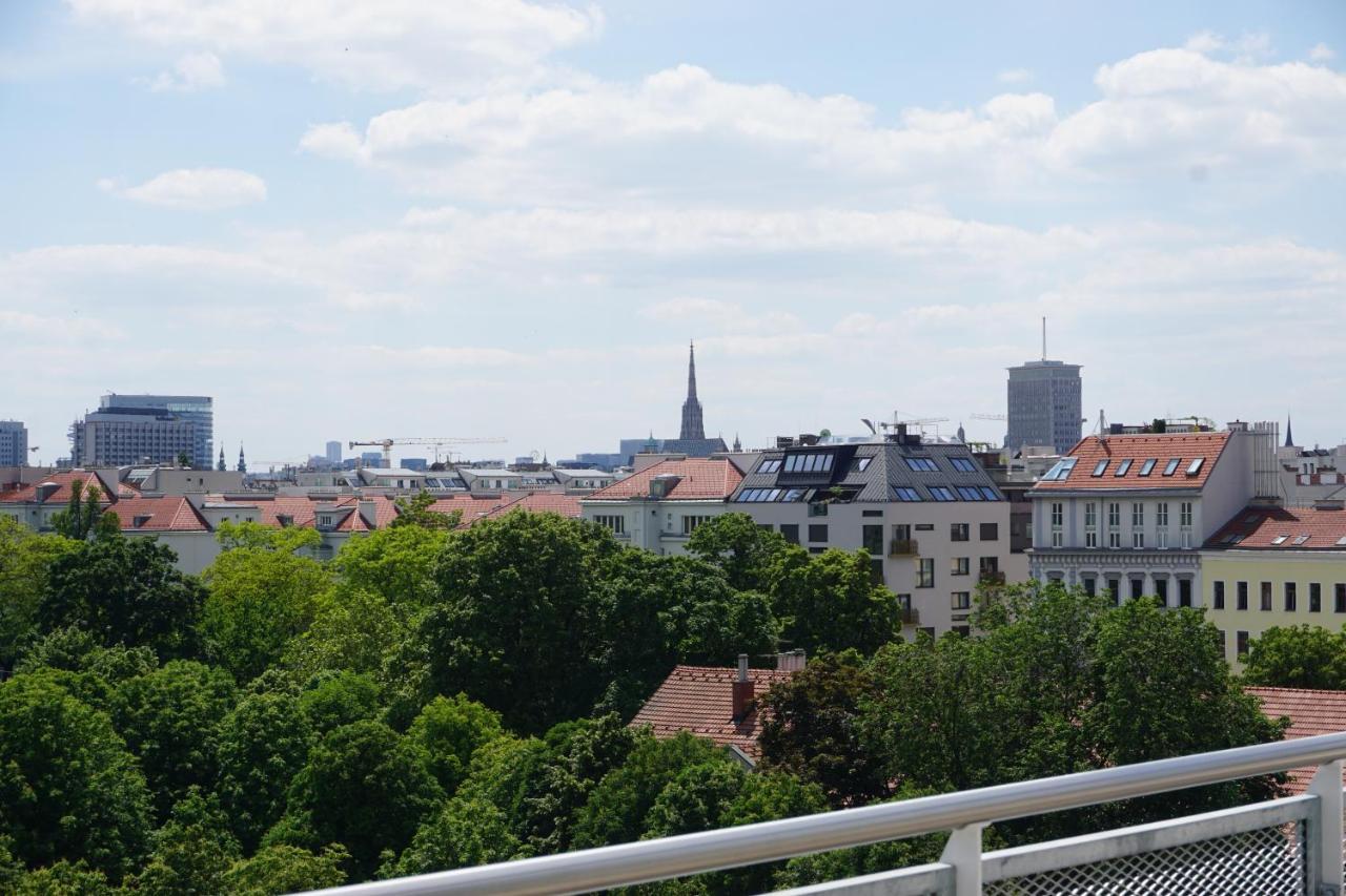 Ferienwohnung Augartenblick Penthauscombo 15/16 - Blick zum Riesenrad Wien Exterior foto