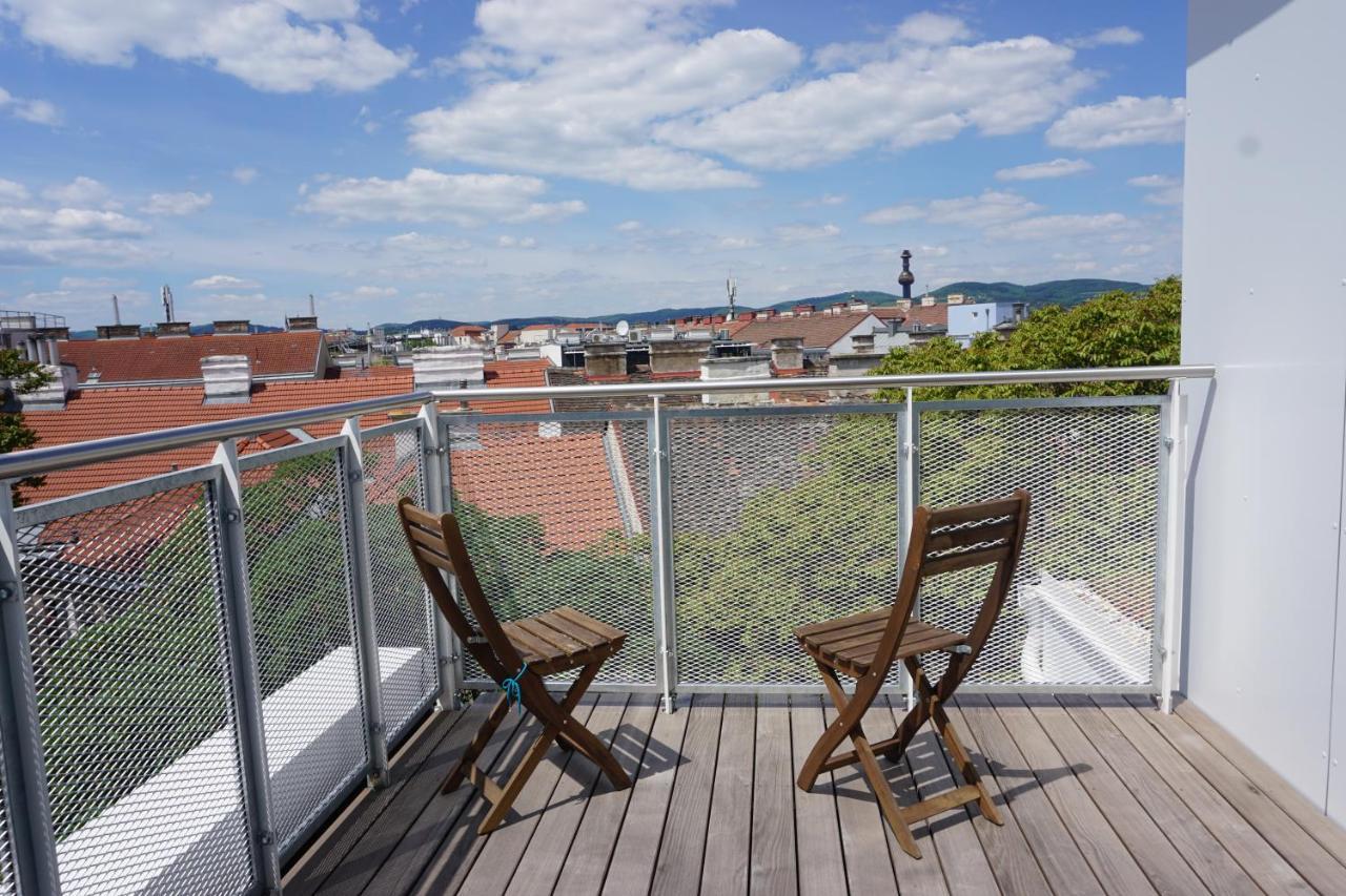 Ferienwohnung Augartenblick Penthauscombo 15/16 - Blick zum Riesenrad Wien Exterior foto